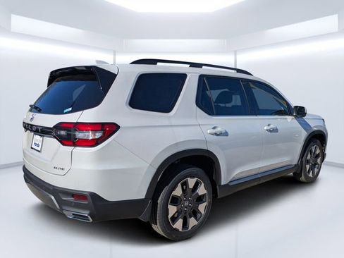 New 2026 Honda Pilot Elite image 3