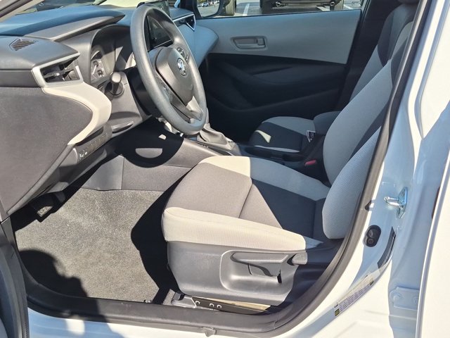 Certified 2025 Toyota Corolla LE w/ LE Premium Package FWD image 9