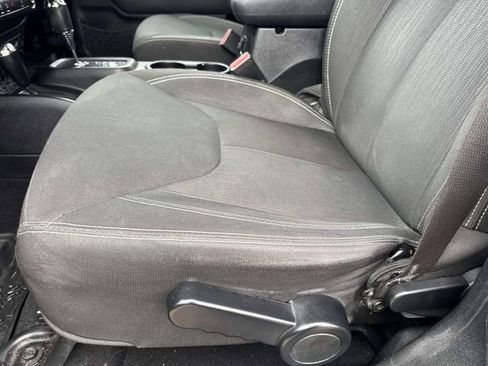 Used 2015 Jeep Wrangler Unlimited Sahara w/ Dual Top Group image 21