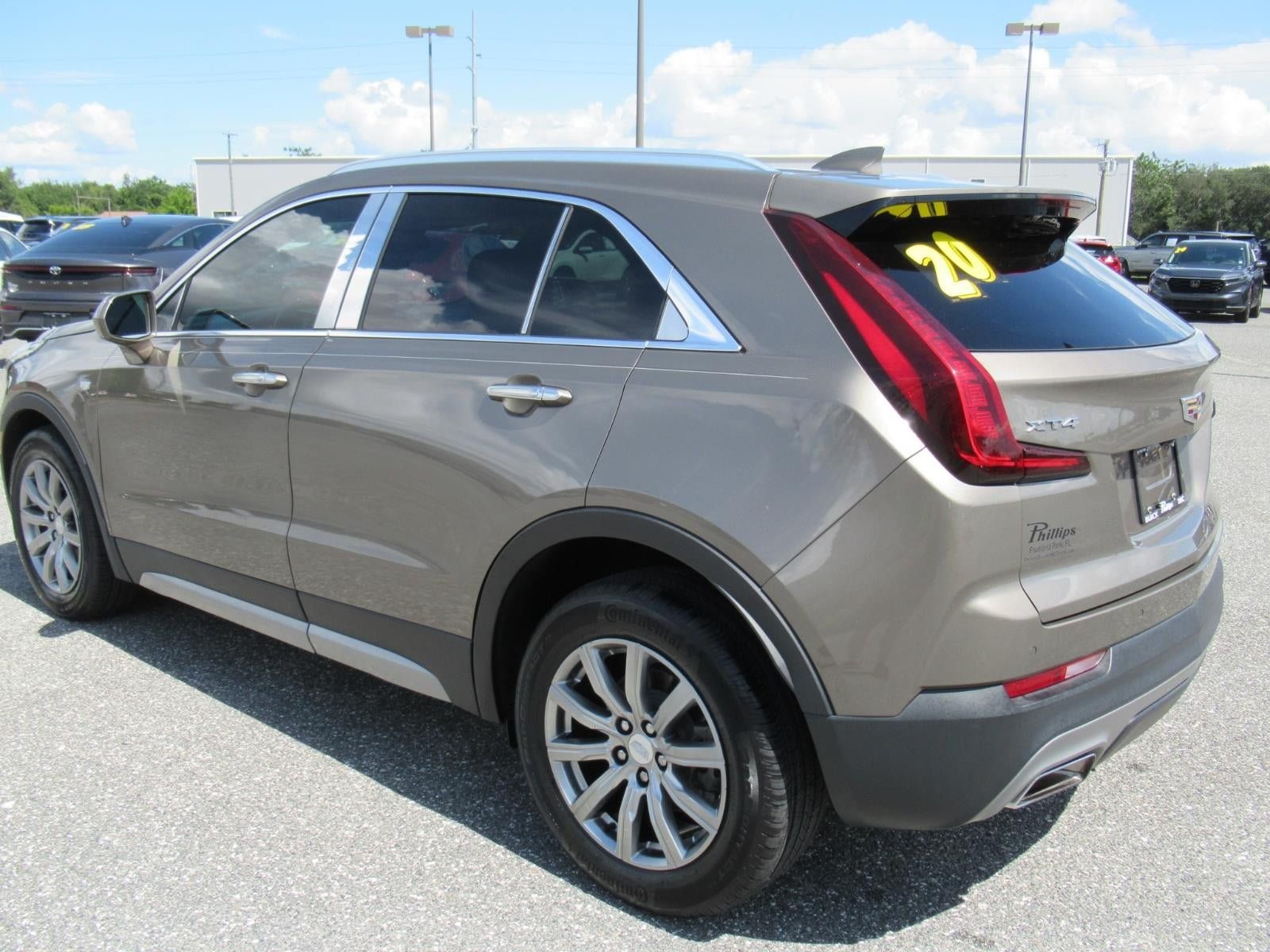 Used 2020 Cadillac XT4 Premium Luxury FWD image 5