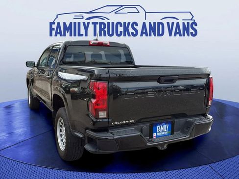 Used 2023 Chevrolet Colorado W/T image 4