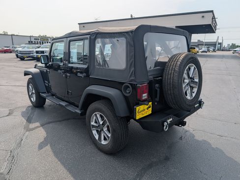 Used 2013 Jeep Wrangler Unlimited Sport w/ Connectivity Group AWD/4WD image 6