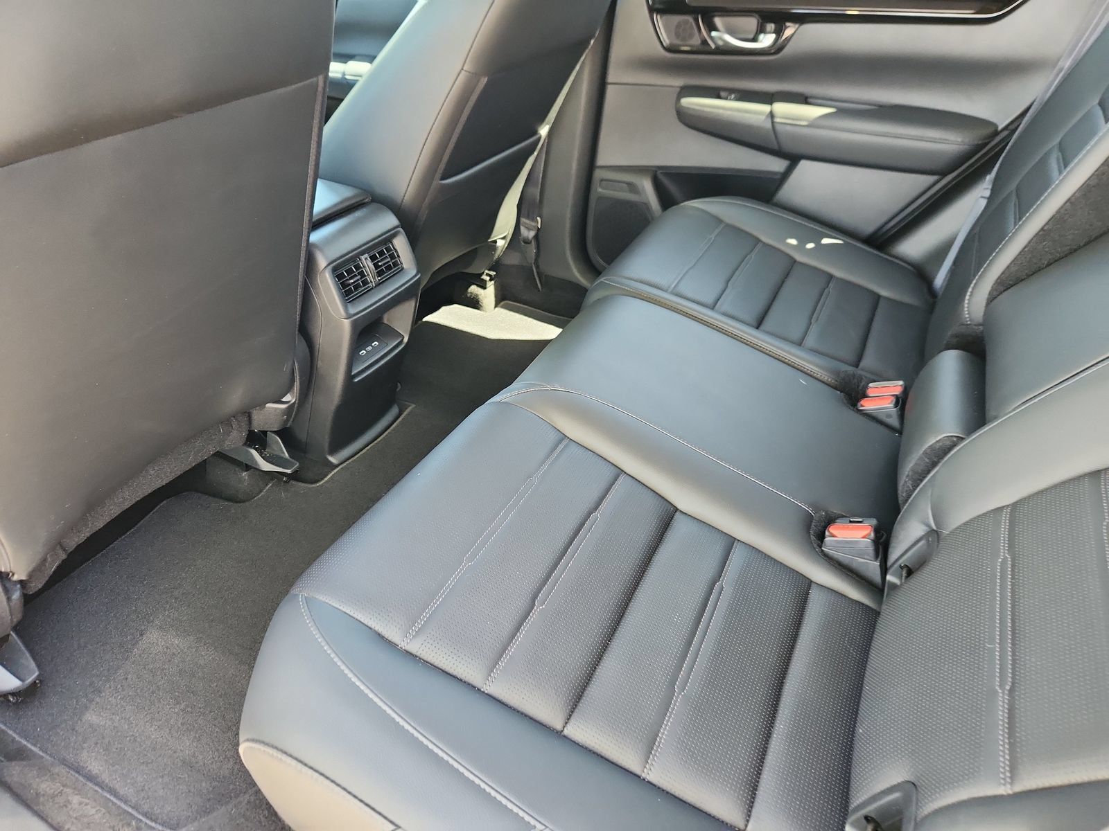 Used 2024 Honda CR-V EX-L image 11