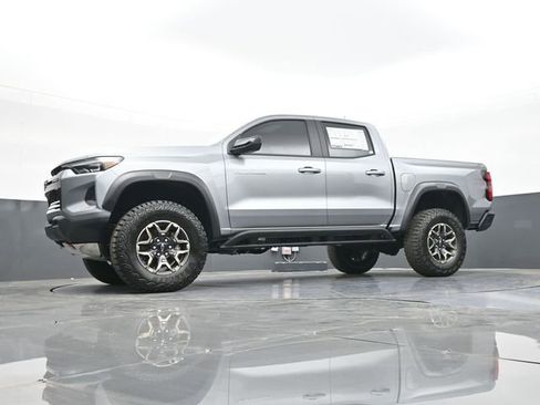 New 2026 Chevrolet Colorado ZR2 w/ Technology Package AWD/4WD image 60
