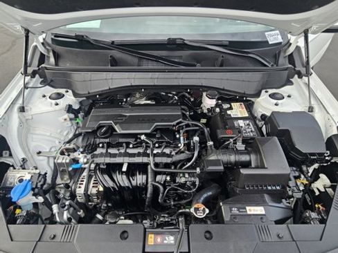 Used 2025 Hyundai Kona SEL image 10