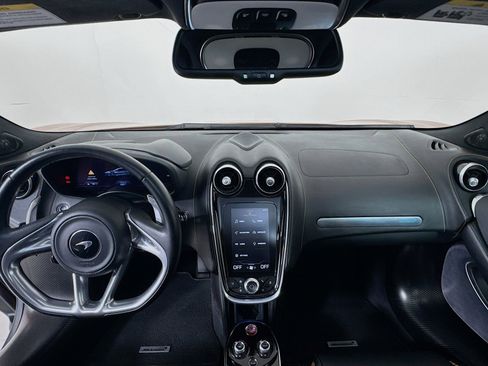 Used 2023 McLaren GT image 22