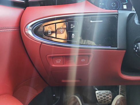 Used 2023 Genesis GV70 2.5T w/ Sport Prestige Package image 22