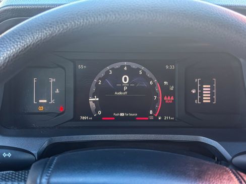 Certified 2025 Toyota Tacoma SR5 image 27