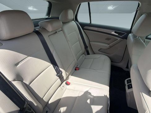 Used 2015 Volkswagen Golf S FWD image 26