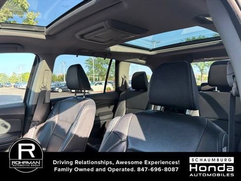 Used 2017 Honda Pilot Elite image 9