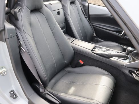 Used 2024 MAZDA MX-5 Miata RF Grand Touring image 12