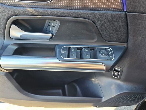 Used 2022 Mercedes-Benz GLA 250 image 32