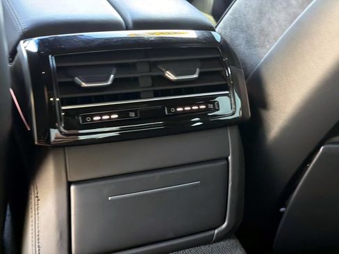 Used 2020 Audi S8 L AWD/4WD image 16