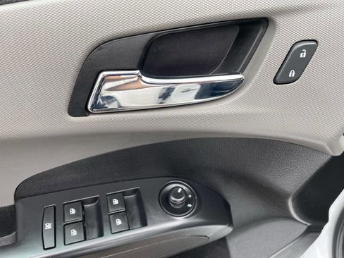 Used 2016 Chevrolet Sonic LT image 24