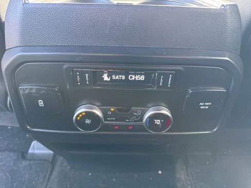 Used 2019 Ford Expedition Limited w/ Equipment Group 303A AWD/4WD image 23
