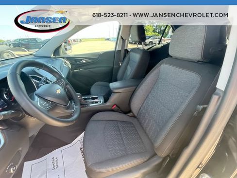 Used 2024 Chevrolet Equinox LT FWD image 18