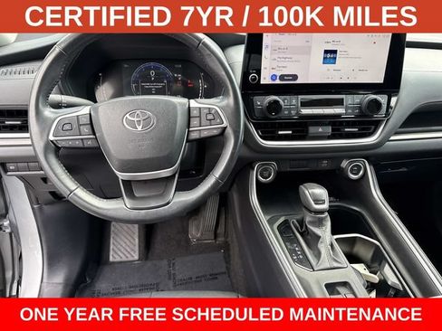 Used 2025 Toyota Grand Highlander FWD image 18
