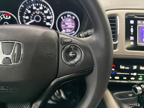 Used 2017 Honda HR-V EX image 26