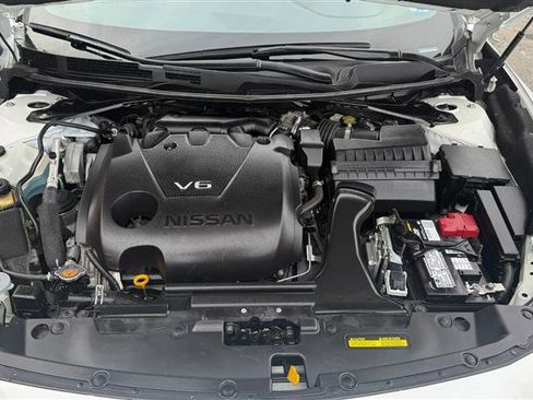 Used 2021 Nissan Maxima SR w/ Sport Mat Group image 3