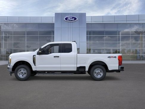 New 2026 Ford F250 XL w/ XL Chrome Package AWD/4WD image 3