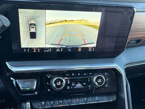 Certified 2025 GMC Sierra 2500 Denali Ultimate AWD/4WD image 9