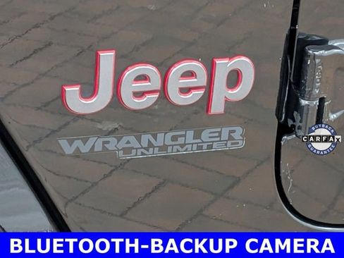 Used 2018 Jeep Wrangler Unlimited Rubicon w/ Dual Top Group image 11