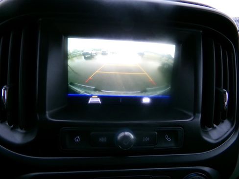 Used 2019 Chevrolet Colorado W/T w/ WT Convenience Package AWD/4WD image 19