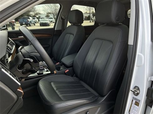 Used 2023 Audi Q5 2.0T Premium Plus w/ Premium Plus Package image 28