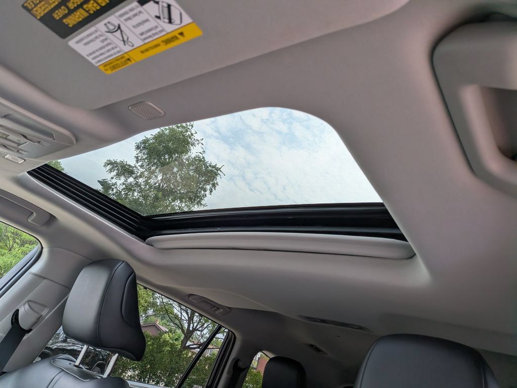 Used 2026 Toyota Highlander XLE AWD/4WD image 7