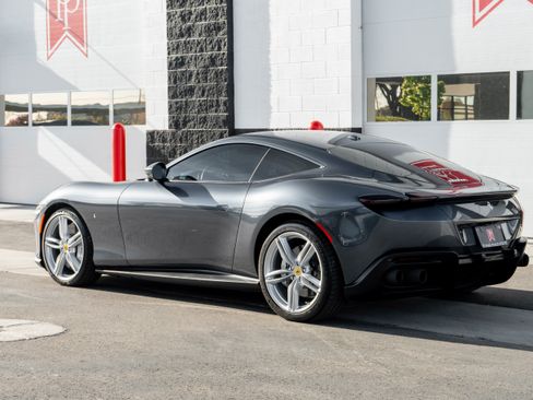 Used 2021 Ferrari Roma RWD image 43