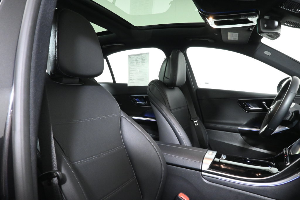 Used 2023 Mercedes-Benz C 300 4MATIC Sedan image 30