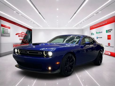 Used 2022 Dodge Challenger GT w/ Plus Package RWD image 3