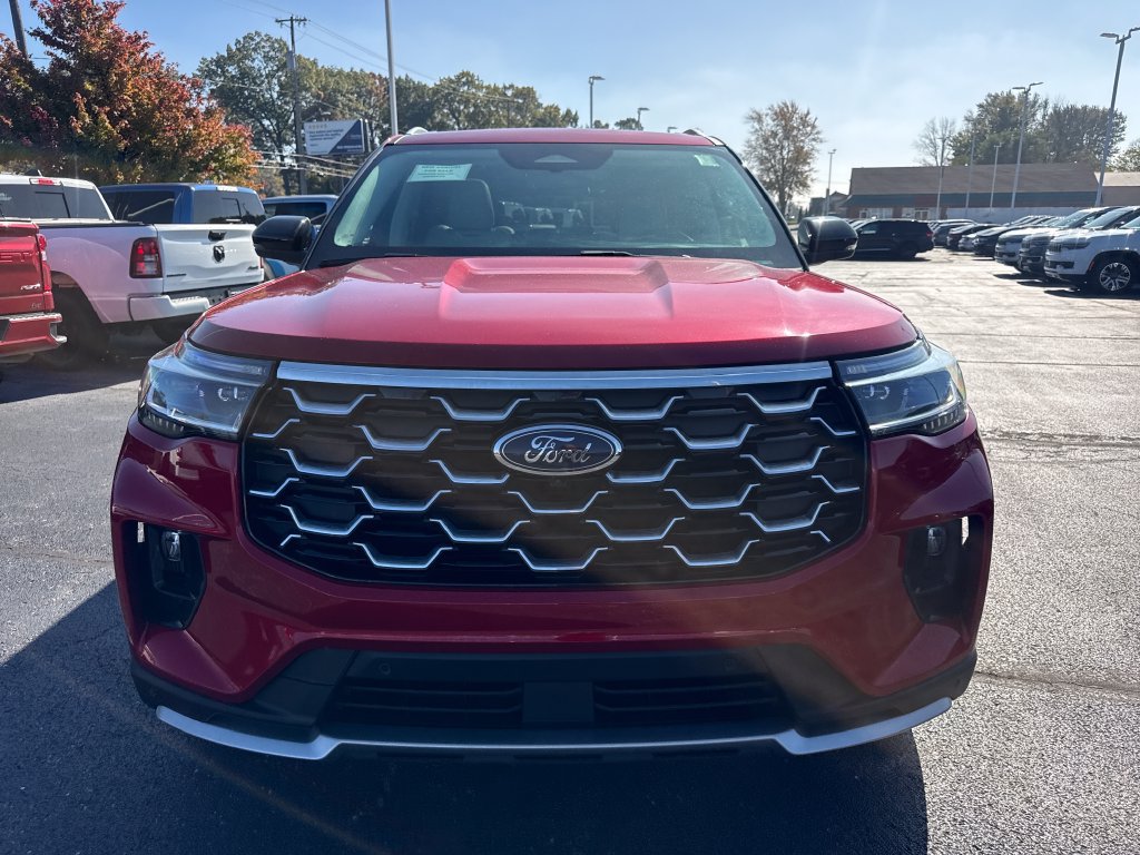 Used 2025 Ford Explorer Platinum w/ Ultimate Package AWD/4WD image 3