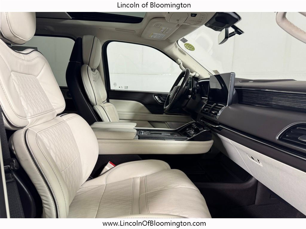 Certified 2023 Lincoln Navigator Black Label AWD/4WD image 19