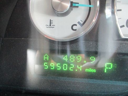 Used 2003 Ford Thunderbird image 31