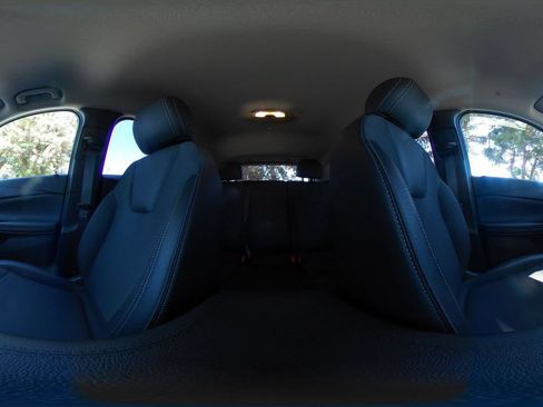 Used 2025 Buick Encore GX Preferred AWD/4WD image 34