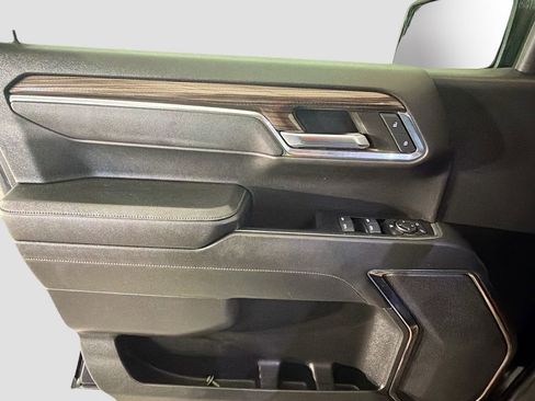 Used 2023 Chevrolet Silverado 1500 RST AWD/4WD image 19