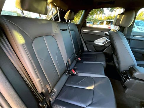 Used 2020 Audi Q3 2.0T Premium w/ Convenience Package image 19