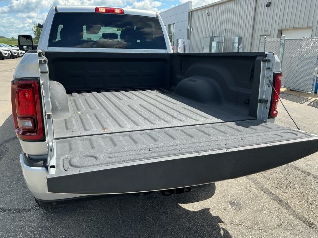 Used 2026 RAM 2500 Big Horn AWD/4WD image 12