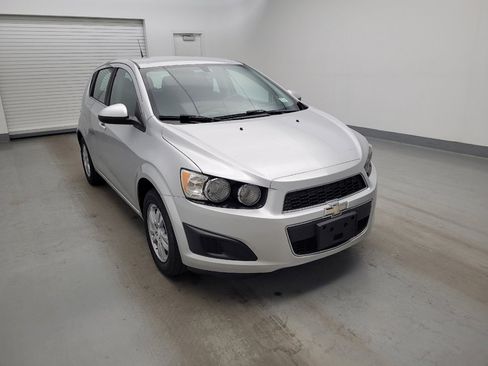 Used 2014 Chevrolet Sonic LT FWD image 13
