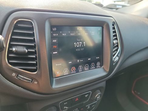 Used 2018 Jeep Compass Trailhawk w/ Safe & Security Group AWD/4WD image 32