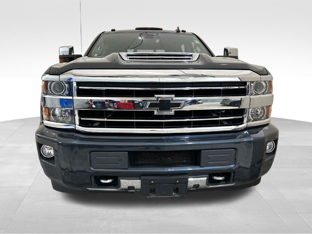 Used 2019 Chevrolet Silverado 3500 High Country w/ Duramax Plus Package AWD/4WD image 6