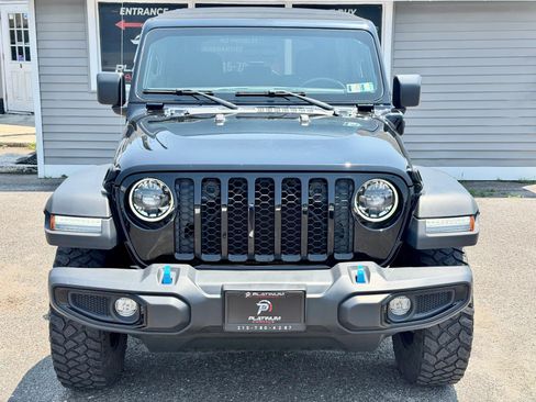 Used 2023 Jeep Wrangler Unlimited w/ Cold Weather Group AWD/4WD image 24
