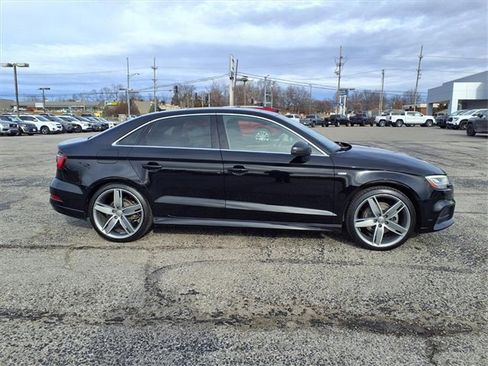 Used 2018 Audi A3 2.0T Premium Plus w/ Premium Plus Package image 8