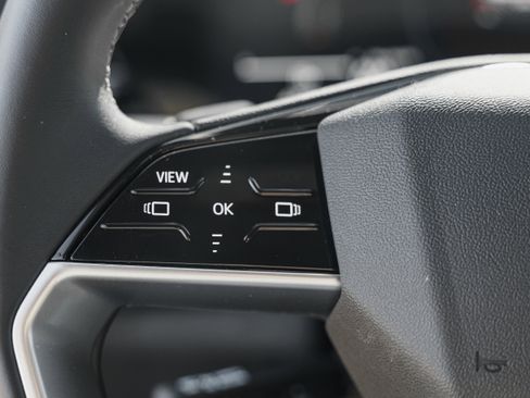 Certified 2025 Audi Q5 Premium w/ Convenience Package image 18