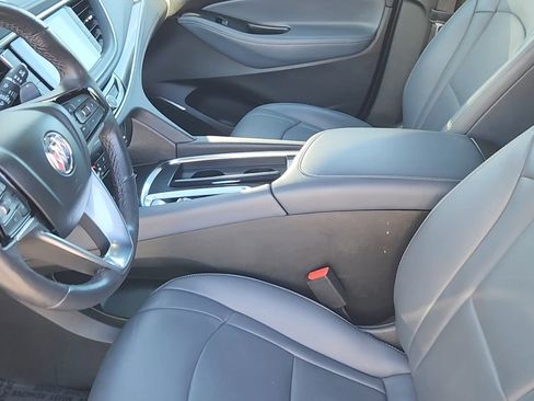 Used 2024 Buick Enclave Premium image 22