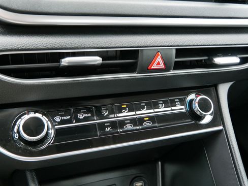 Certified 2023 Hyundai Sonata SE w/ Cargo Package image 22