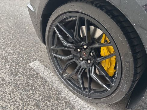 Used 2025 Chevrolet Corvette Z06 w/ Stealth Interior Trim Package image 11