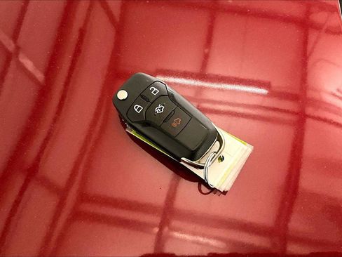 Used 2015 Ford Fusion SE image 10