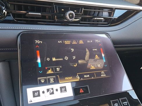 New 2026 INFINITI QX80 4WD image 13